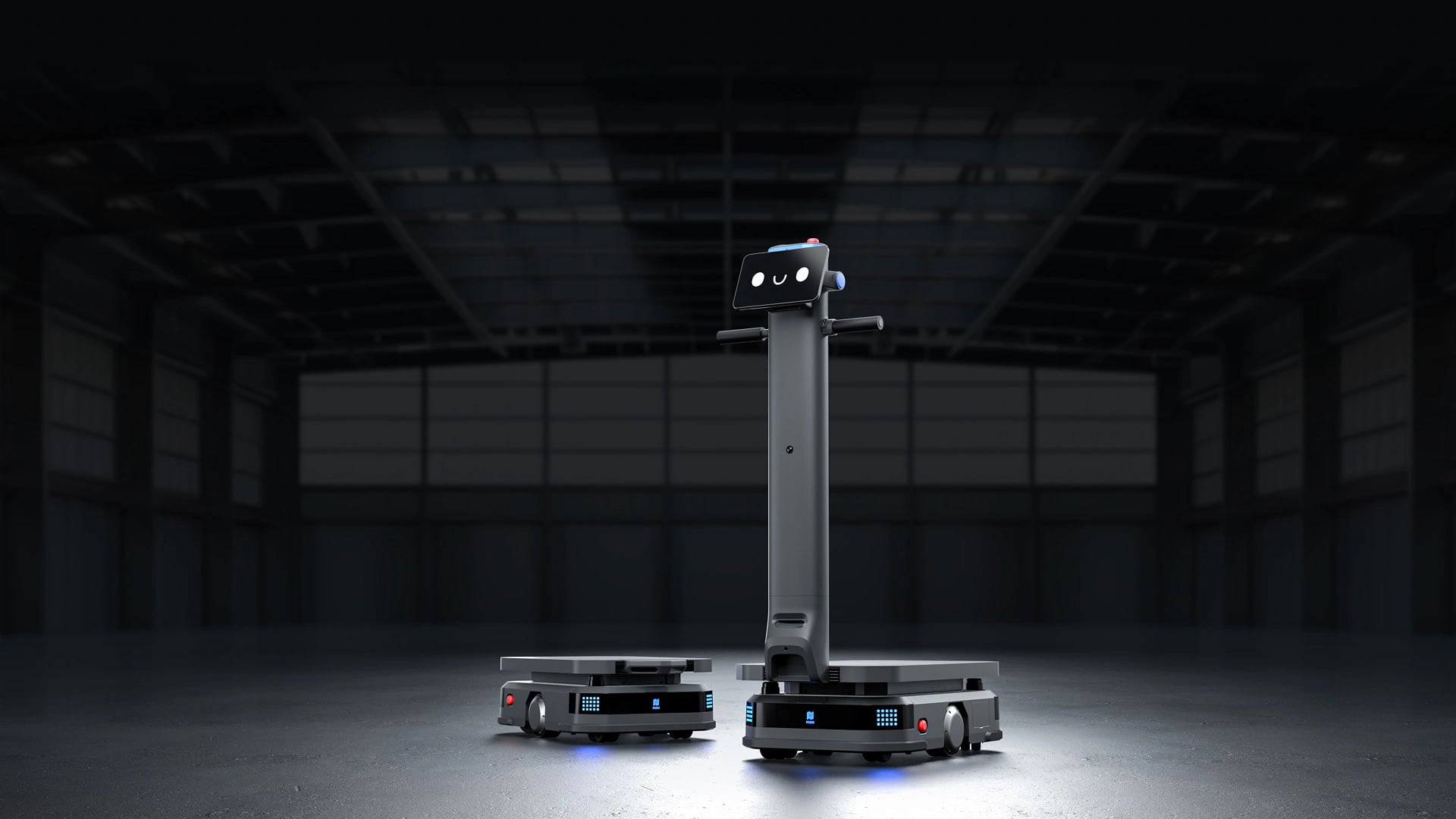 Loş bir depoda T600 endüstriyel teslimat robotu